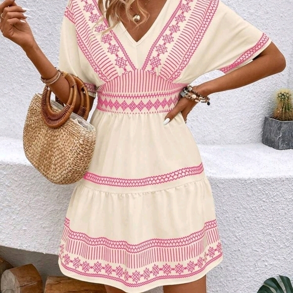 Women's Color-Blocking Printed V-Neck Simple Daily Dress - Picture 1 of 5